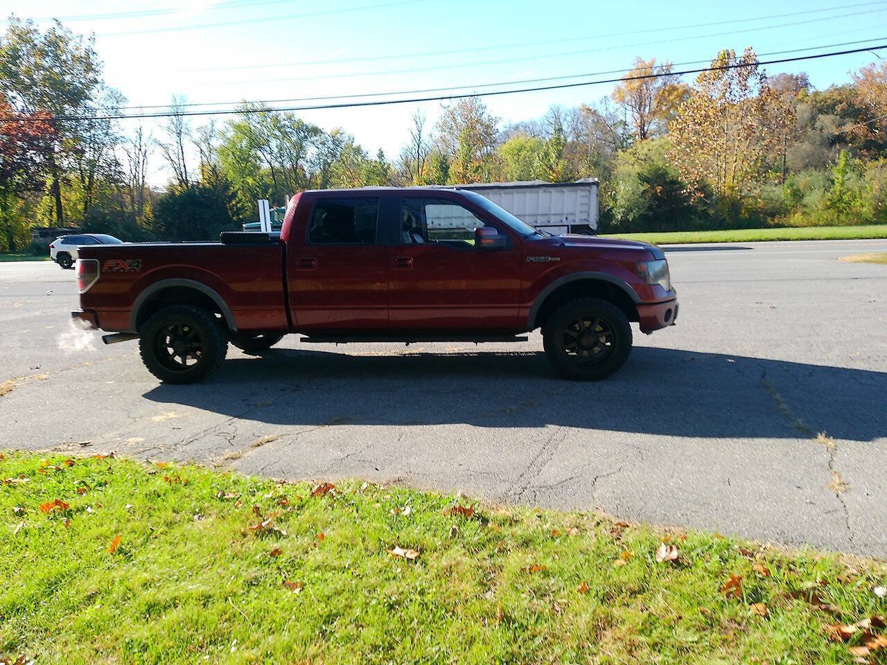 Used 2014 Ford F150 FX4 w/ Equipment Group 402A Luxury AWD/4WD image 8