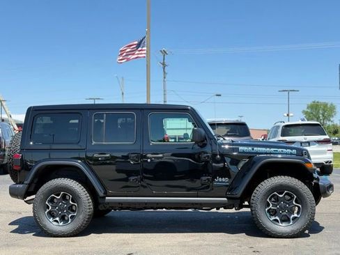 Used 2023 Jeep Wrangler Unlimited Rubicon 4xe w/ Cold Weather Group AWD/4WD image 41
