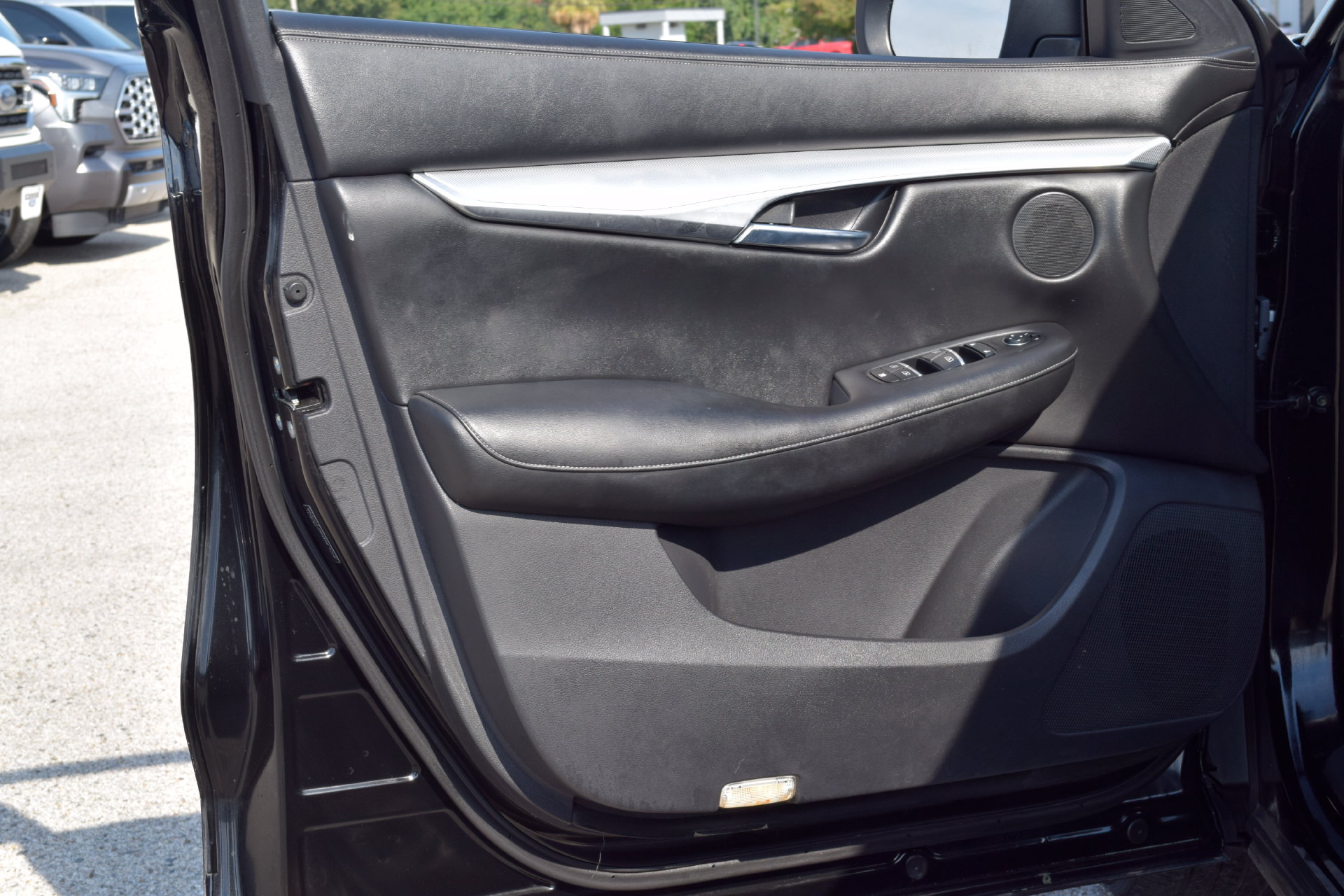 Used 2019 INFINITI QX50 Luxe w/ Cargo Package AWD/4WD image 17