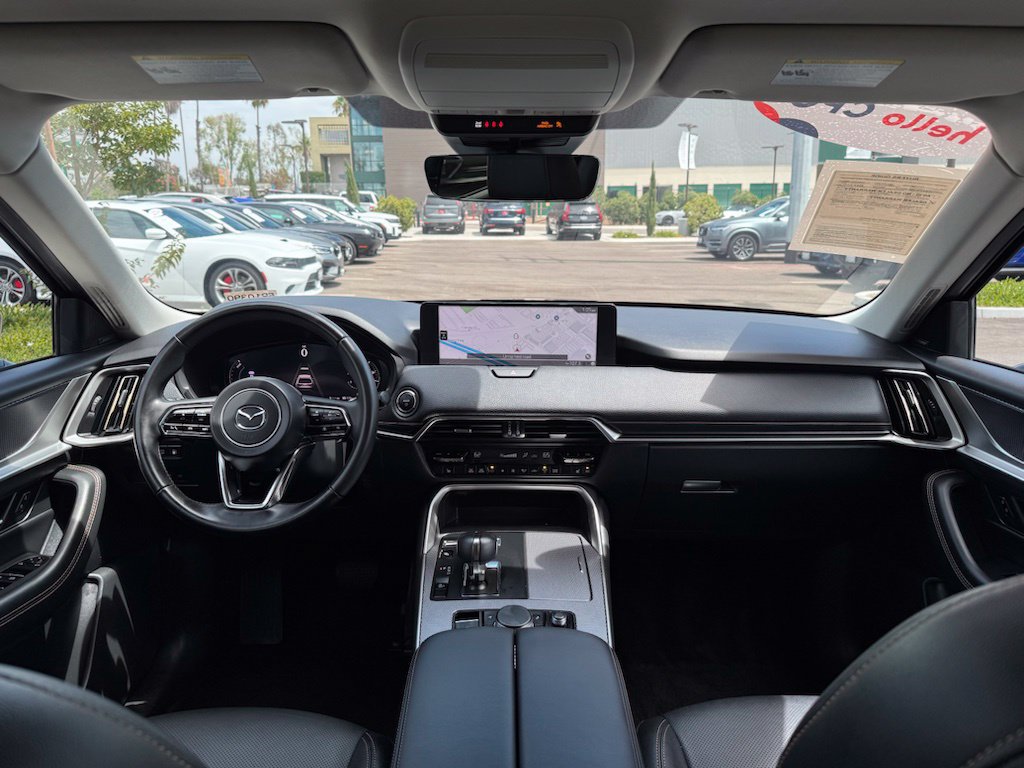 Certified 2025 MAZDA CX-70 Plug-In Hybrid w/ Premium Pkg AWD/4WD image 12
