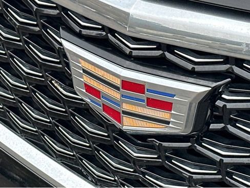 Certified 2024 Cadillac XT4 Premium Luxury FWD image 35