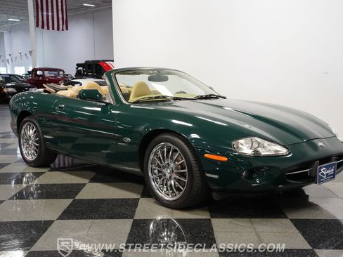 Used 1997 Jaguar XK8 Convertible RWD image 17