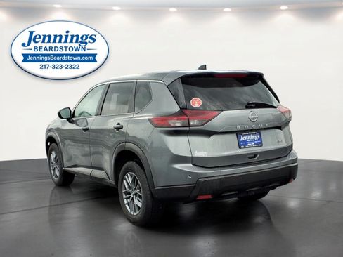 Used 2024 Nissan Rogue S AWD/4WD image 3