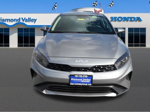 Used 2023 Kia Forte LXS image 2