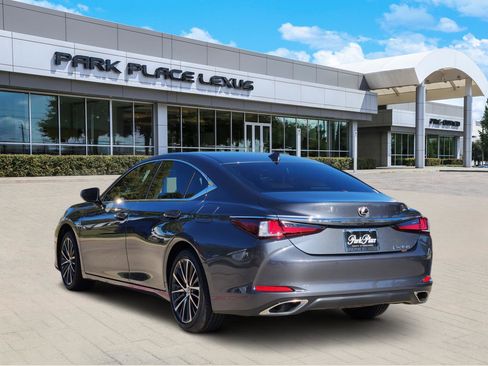 New 2025 Lexus ES 350 w/ Premium Package image 4