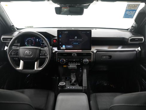 Used 2025 Toyota 4Runner TRD Off-Road Premium image 15