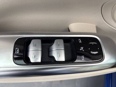 Used 2023 Mercedes-Benz C 300 4MATIC Sedan image 15