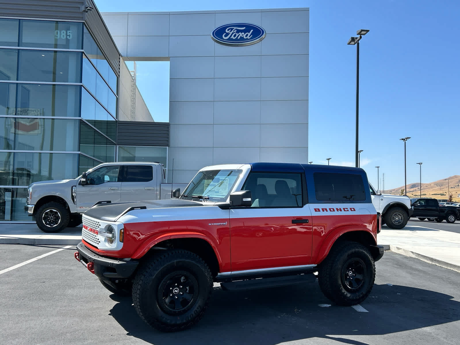 Used 2025 Ford Bronco Stroppe Edition AWD/4WD image 1