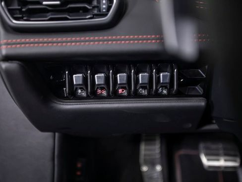 Used 2020 Lamborghini Huracan EVO image 39