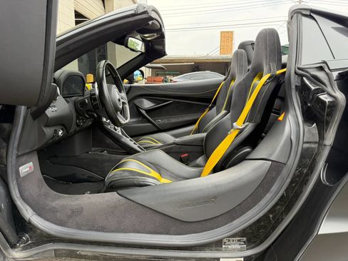 Used 2022 McLaren 720S Performance RWD image 30