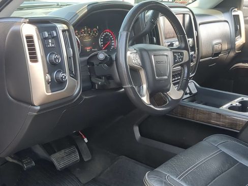 Used 2016 GMC Sierra 2500 Denali w/ Duramax Plus Package AWD/4WD image 11