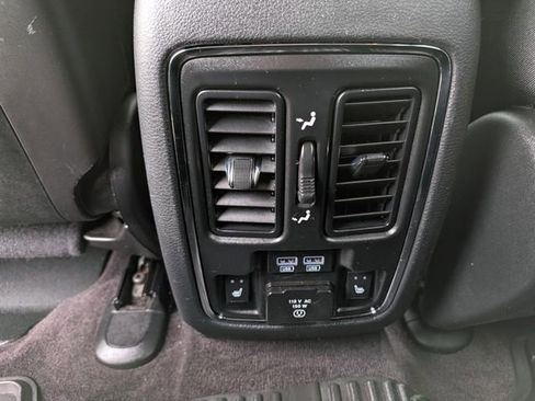 Used 2018 Jeep Grand Cherokee Limited w/ Trailer Tow Group IV AWD/4WD image 24