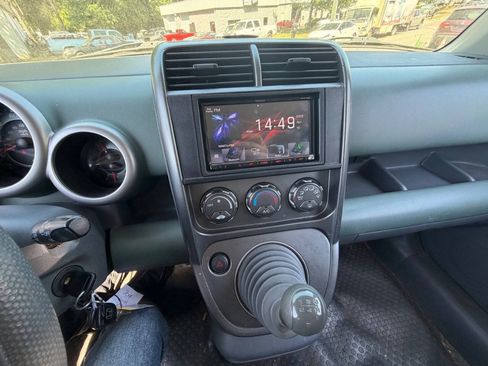 Used 2005 Honda Element EX image 14