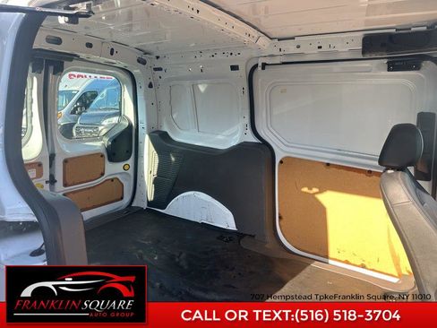 Used 2019 Ford Transit Connect XL image 11