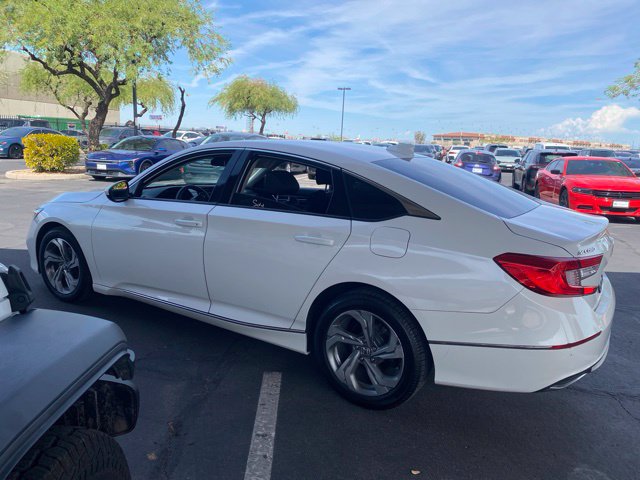 Used 2018 Honda Accord EX image 2