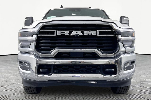 Used 2026 RAM 2500 Big Horn AWD/4WD image 2