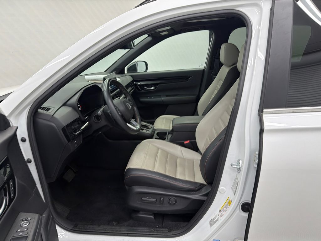 Used 2023 Honda CR-V Sport Touring image 9