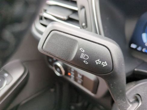 Used 2023 Ford Escape Platinum w/ Premium Technology Package AWD/4WD image 26