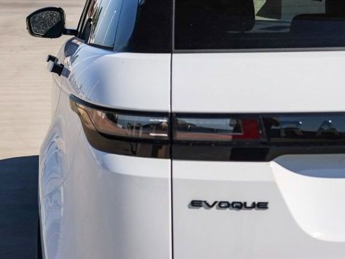 New 2026 Land Rover Range Rover Evoque S image 7