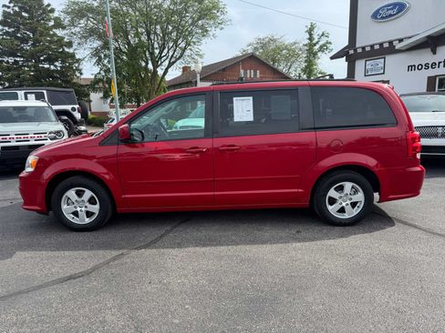 Used 2012 Dodge Grand Caravan SXT w/ Security Group FWD image 9