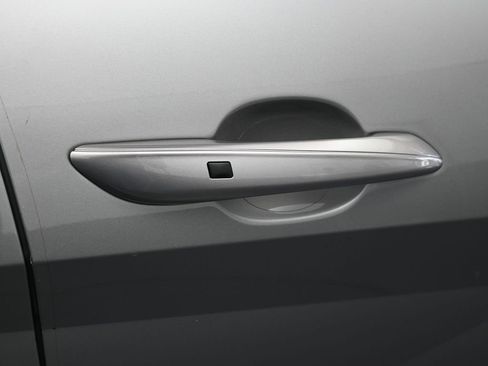 Used 2023 Hyundai Elantra SEL w/ Convenience Package image 38