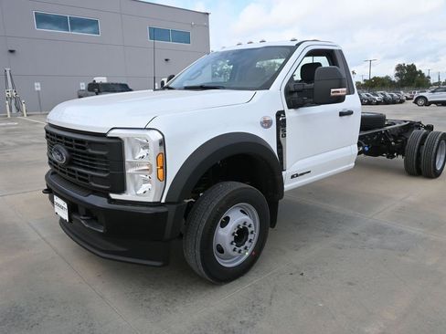 New 2026 Ford F550 2WD Regular Cab Super Duty image 24