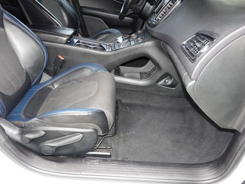 Used 2015 Chrysler 200 S w/ Navigation & Sound Group I image 21