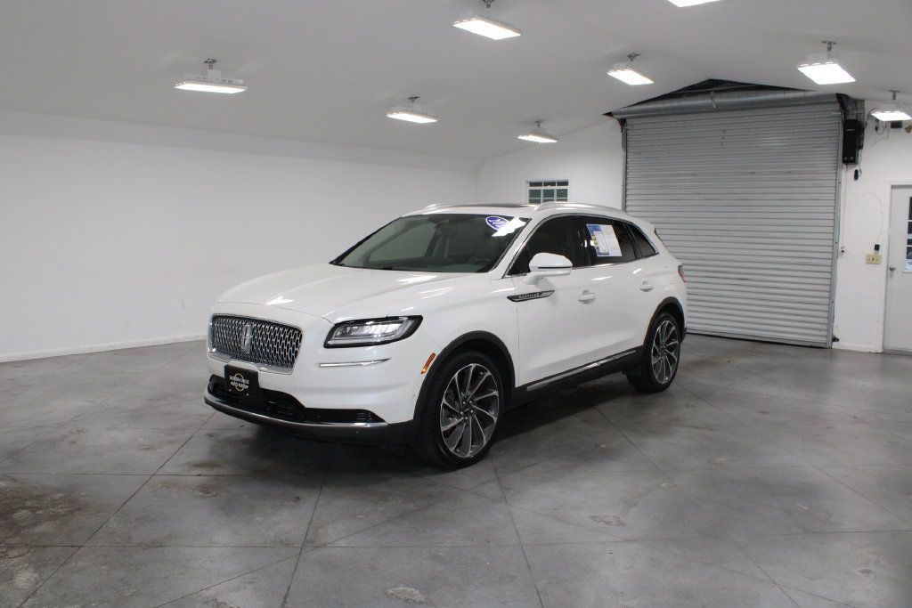 Used 2023 Lincoln Nautilus Reserve w/ Equipment Group 201A FWD image 4