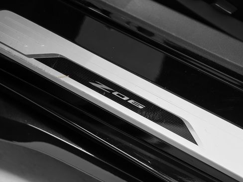 Used 2025 Chevrolet Corvette Z06 image 42