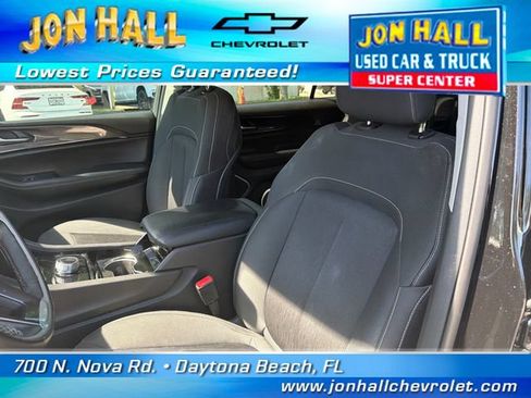 Used 2022 Jeep Grand Cherokee L Laredo w/ Luxury Tech Group I AWD/4WD image 18