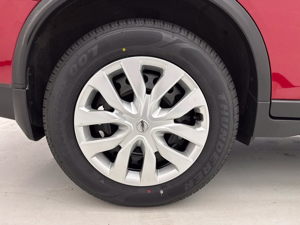 Used 2017 Nissan Rogue S FWD image 9