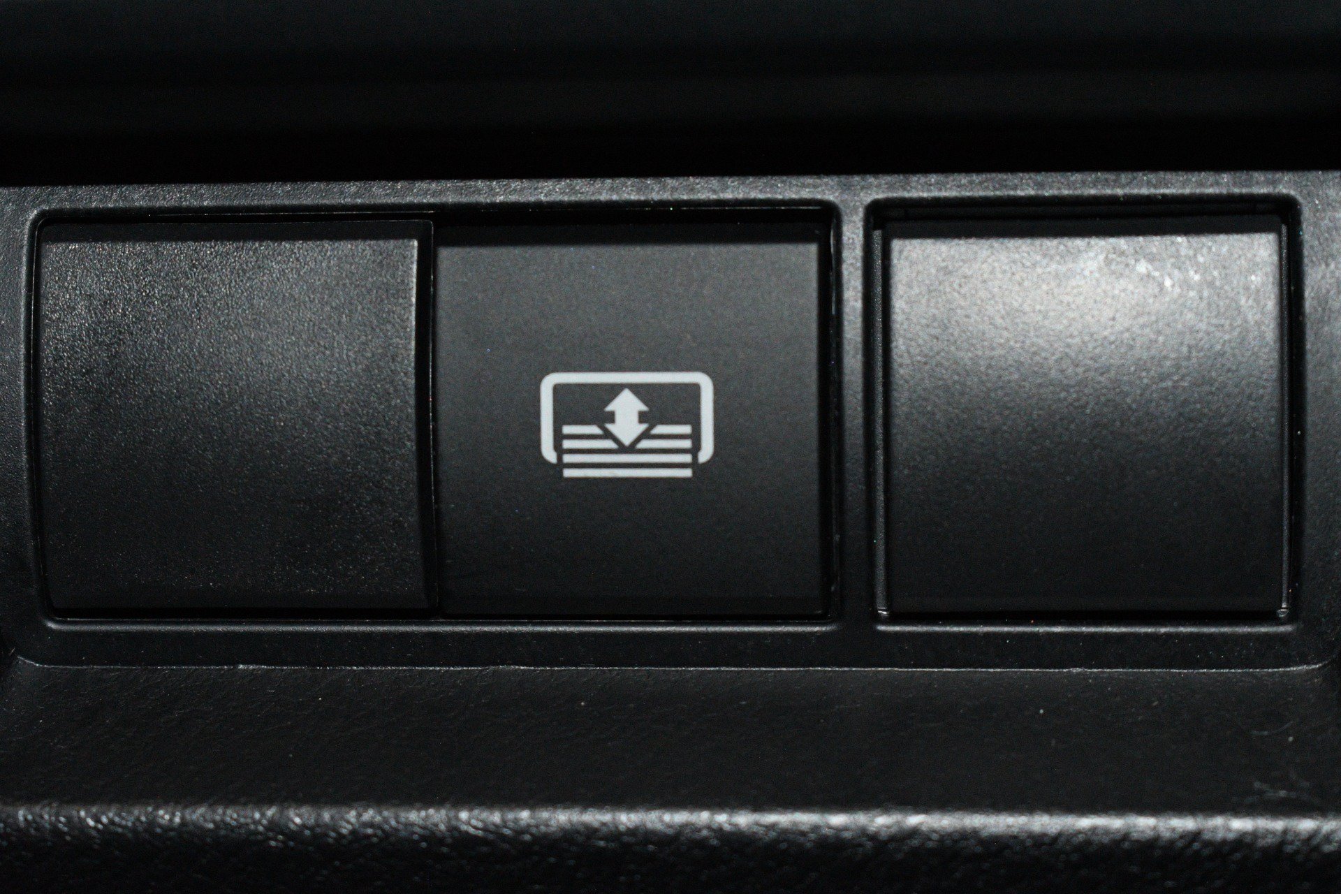 Used 2023 Lexus IS 300 w/ Premium Package RWD image 39