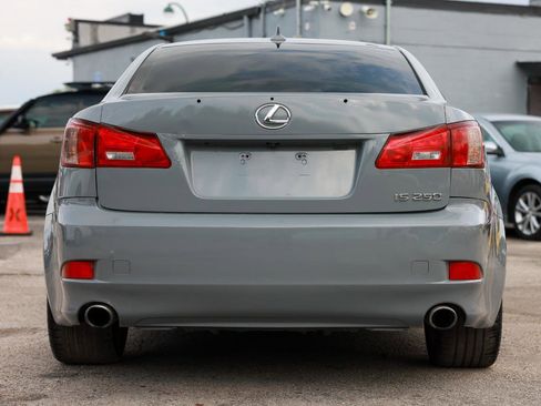 Used 2013 Lexus IS 250 w/ Premium Pkg Value Edition RWD image 7