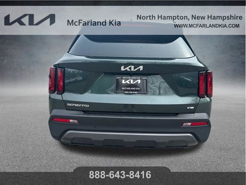 Used 2023 Kia Sorento S AWD/4WD image 5
