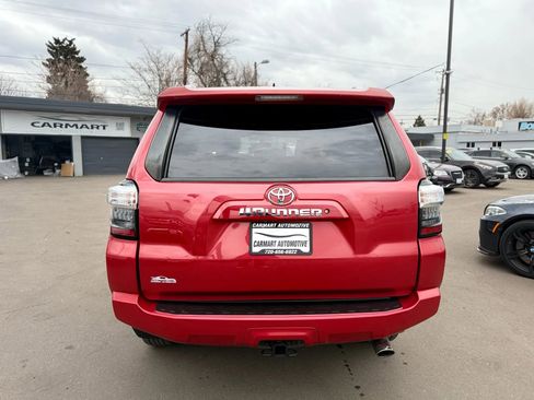 Used 2015 Toyota 4Runner SR5 image 8