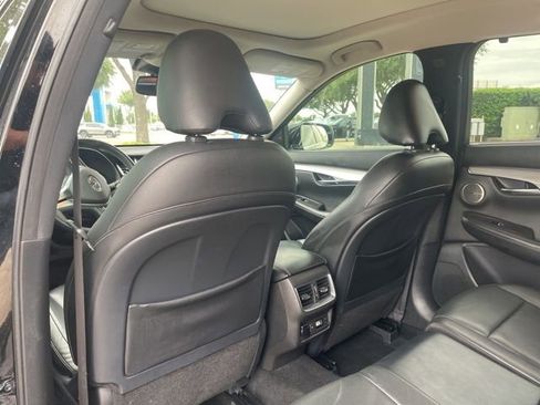 Used 2020 INFINITI QX50 Sensory w/ Proactive Package FWD image 9