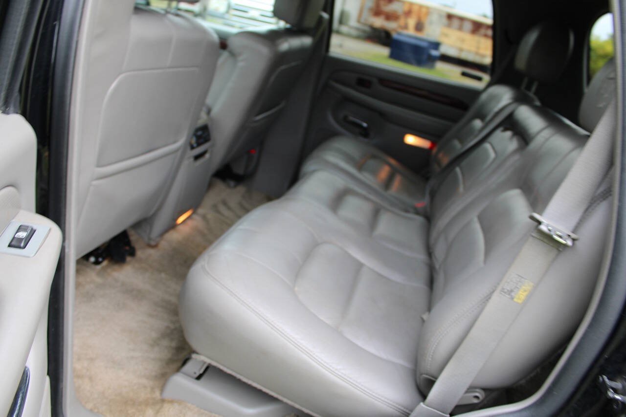 Used 2002 Cadillac Escalade AWD image 29