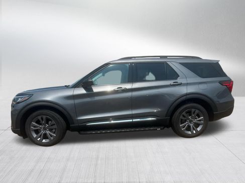 Certified 2025 Ford Explorer Active w/ Active Comfort Package AWD/4WD image 4