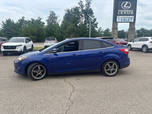 Used 2012 Ford Focus Titanium FWD image 3