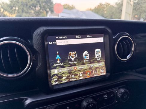 Used 2021 Jeep Wrangler Unlimited Sahara image 15