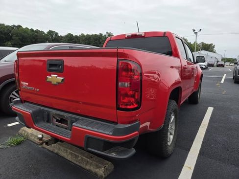 Used 2019 Chevrolet Colorado W/T w/ WT Convenience Package RWD image 4