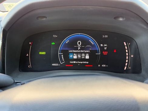 Used 2025 Toyota Camry LE FWD image 29