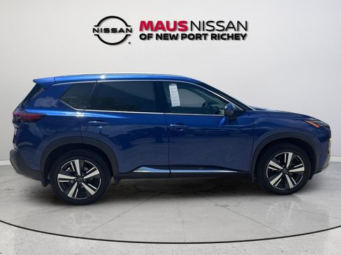 Used 2022 Nissan Rogue SL w/ SL Premium Package FWD image 13