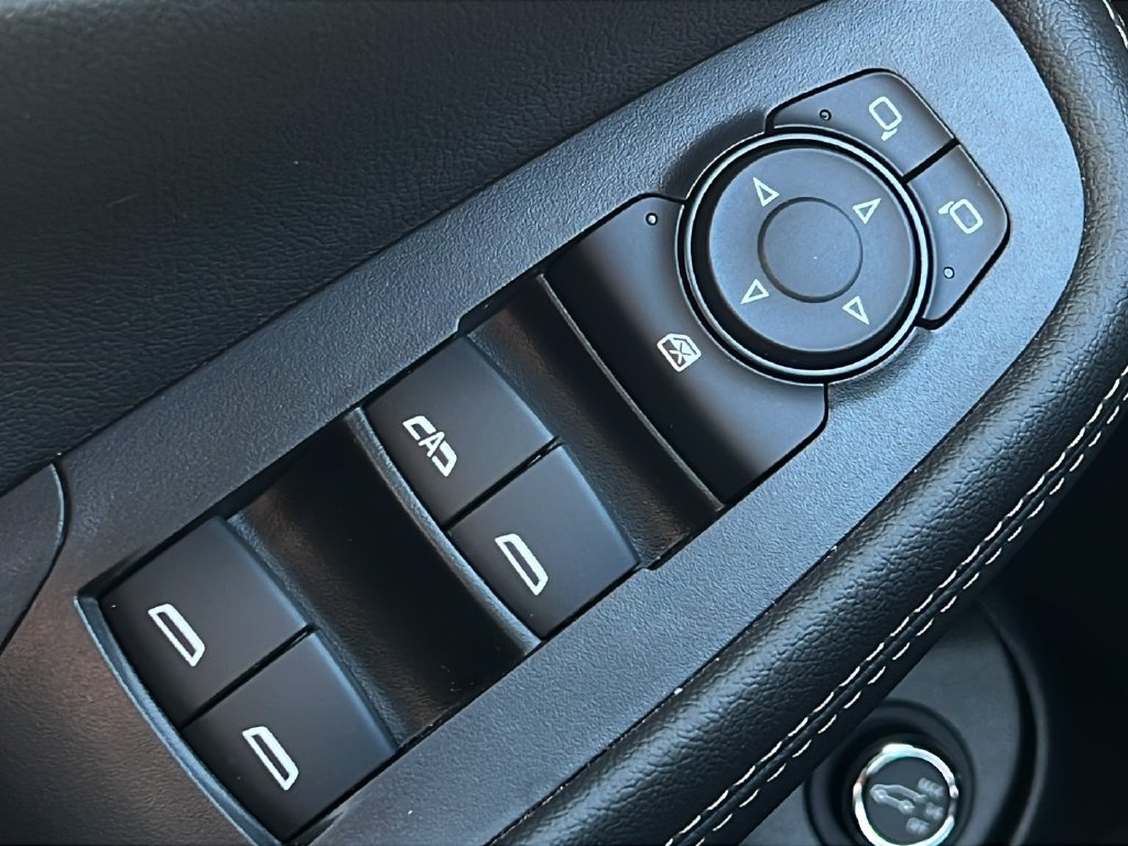 Used 2024 Buick Encore GX Sport Touring w/ Experience Buick Package FWD image 19