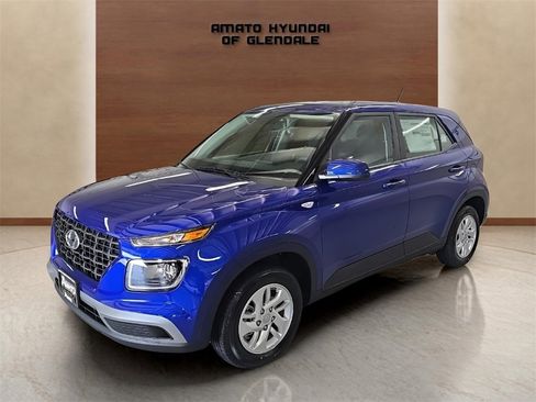 New 2026 Hyundai Venue SE image 2