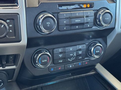 Used 2020 Ford F450 Lariat w/ Lariat Ultimate Package image 19