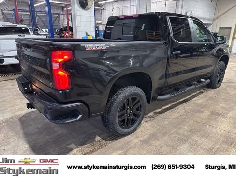 New 2026 Chevrolet Silverado 1500 LT Trail Boss w/ LT Trail Boss Premium Package AWD/4WD image 9