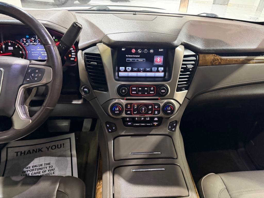 Used 2016 GMC Yukon Denali RWD image 22