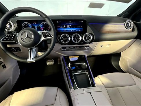 New 2026 Mercedes-Benz GLA 250 4MATIC image 7