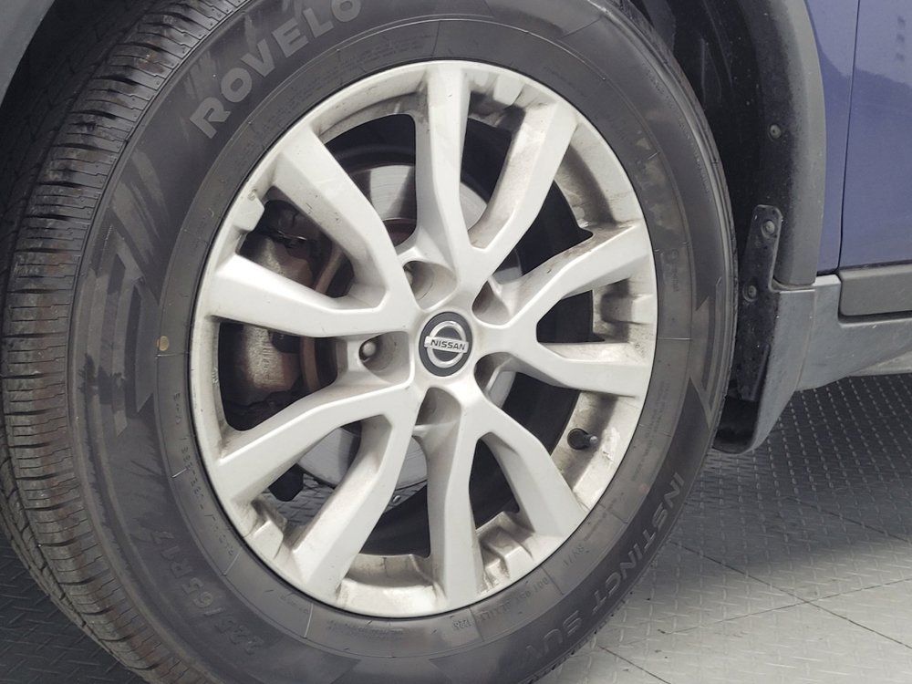 Used 2018 Nissan Rogue SV FWD image 31
